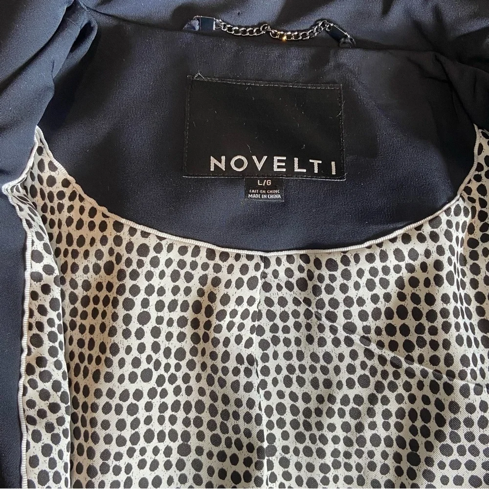 SPRING COAT, Melanie Lyne Novelti navy coat. - Picture 8 of 12